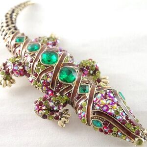 Alligator pendant / pin with rhinestones NEW